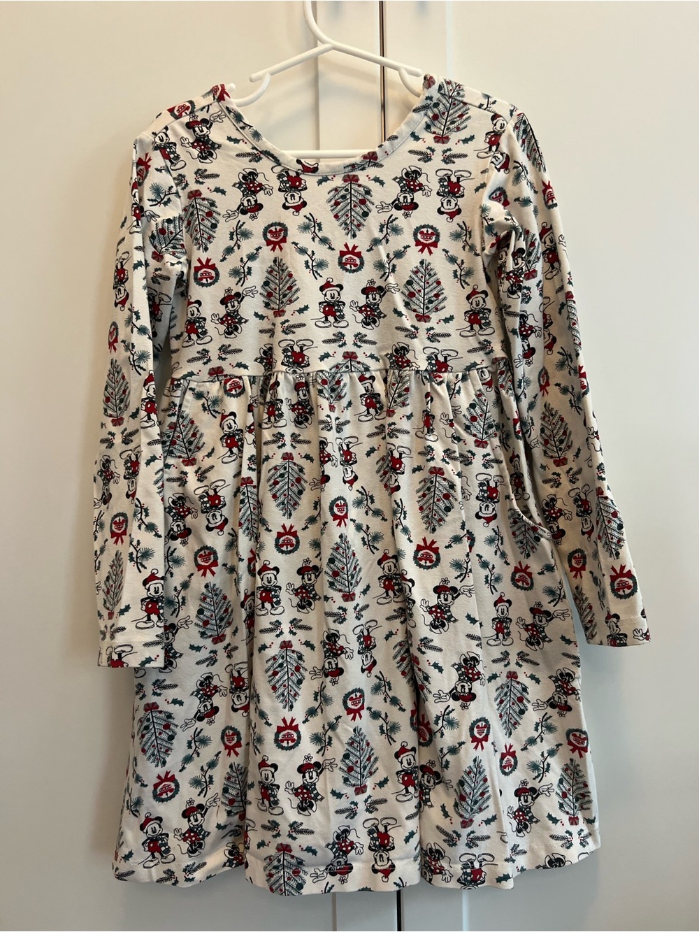 🎄🎅🏻 Hanna Andersson x Disney Minnie and Mickey Christmas Dress